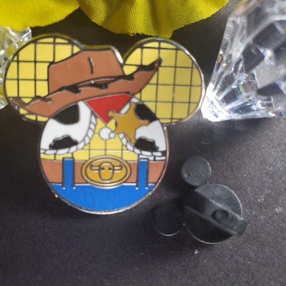 4/$25 Disney Parks Woody Mickey Head Pin